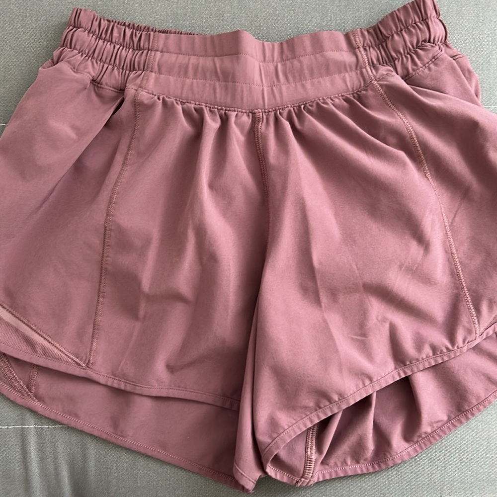 Lululemon hotty hot shorts!